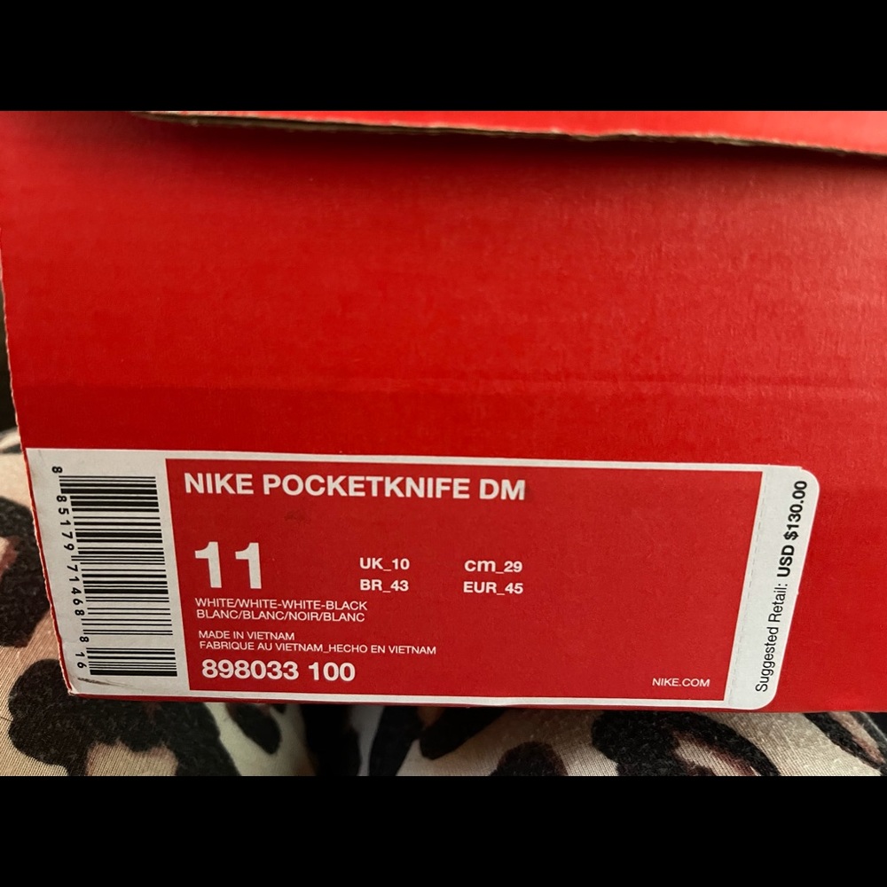 Nike POCKETKNIFE DM